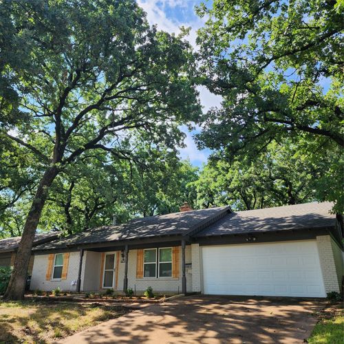 6628 Yolanda Dr, Fort Worth, TX, 76112-4128 | Card Image