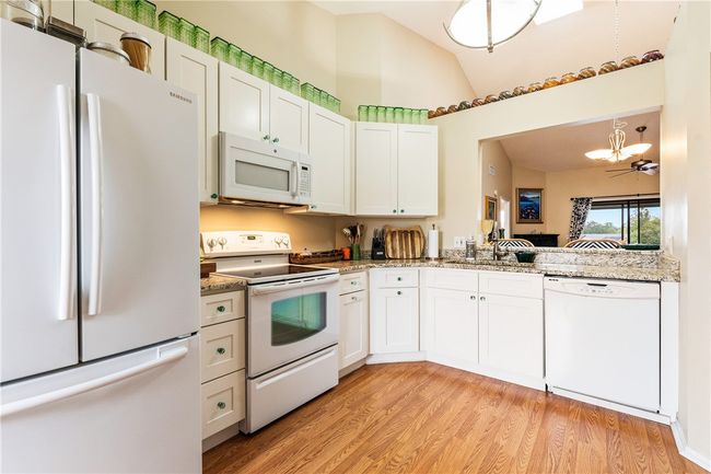 UNIT-518 - 6180 S Mirror Lake Dr, House attached with 2 bedrooms, 2 bathrooms and null parking in Sebastian FL | Image 15