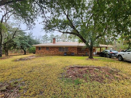 451 Esther Rd, Columbia, LA, 71418-5221 | Card Image