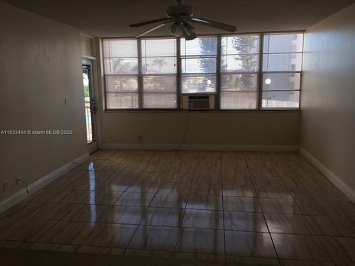 apt-205-2025 Ne 164th St, North Miami Beach, FL, 33162-4156 | Card Image