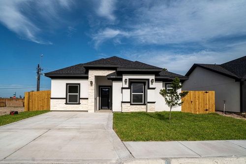 1833 N Mangrove St, Alamo, TX, 78516 | Card Image