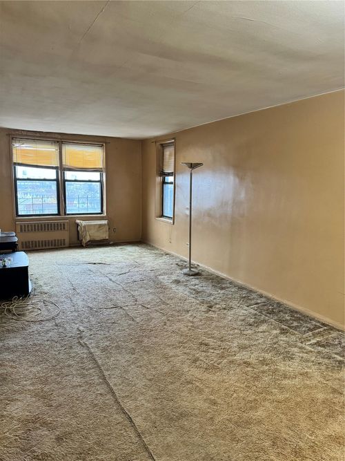 apt-6e-8746 Chelsea St, Jamaica, NY, 11432-2405 | Card Image