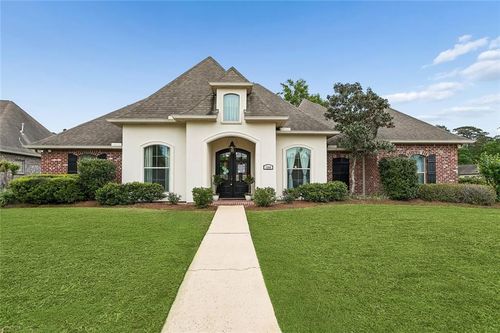 1300 Avenue Lacroix, Covington, LA, 70433-6437 | Card Image