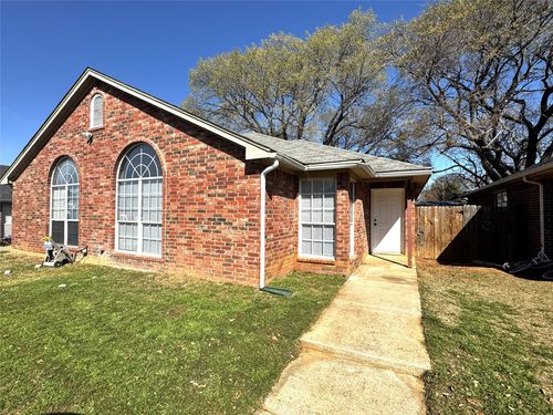 a-1707 Tina Marie - Road, Arlington, TX, 76012 | Card Image