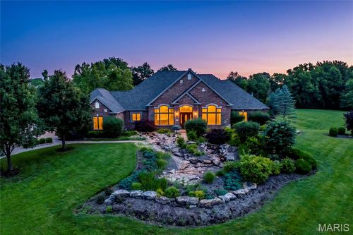 220 Northlind Dr, Defiance, MO, 63341-2520 | Card Image