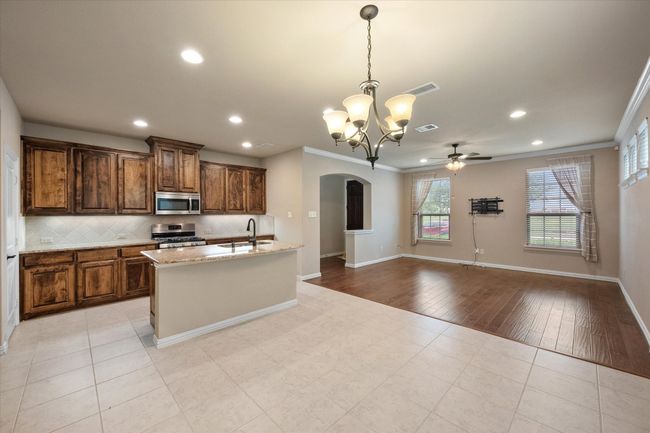 3825 Cascade Sky Dr, Townhouse with 3 bedrooms, 3 bathrooms and null parking in Arlington TX | Image 11