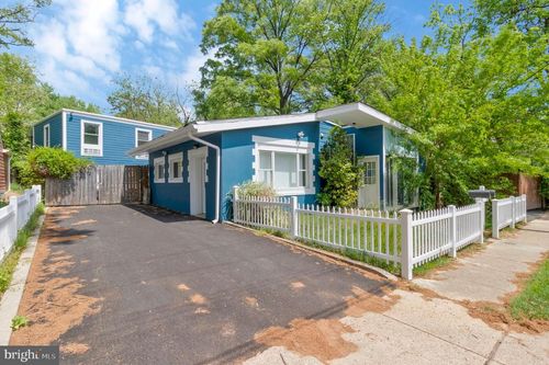 3801 Cedar Croft Pl, Brentwood, MD, 20722-1711 | Card Image