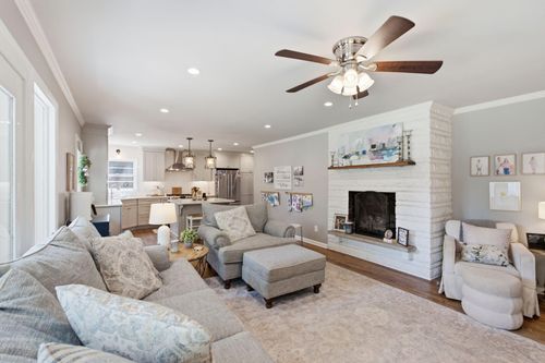 805 Hildeen Dr, Lexington, KY, 40502-2927 | Card Image