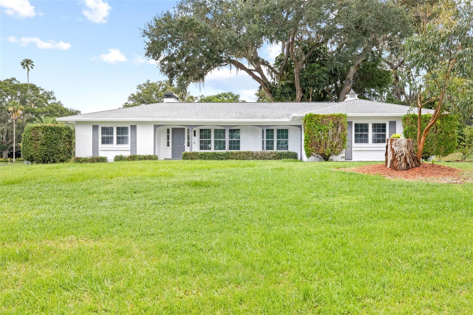 Maximo Ave, Clearwater, FL 33759