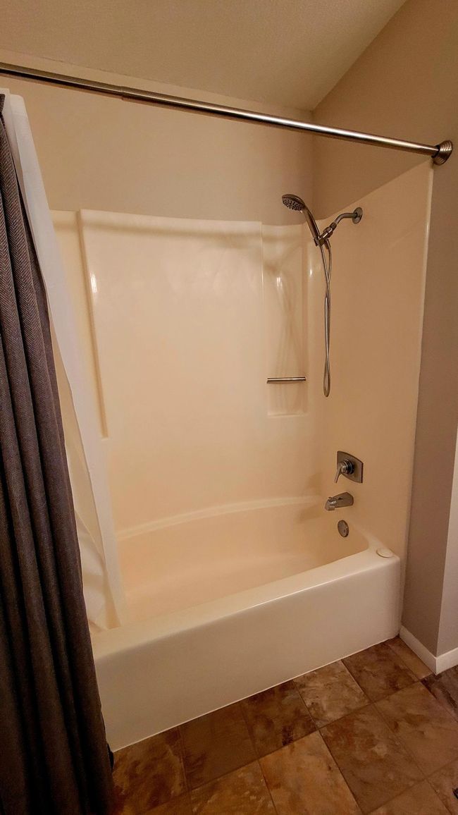 Main floor bath/shower | Image 12