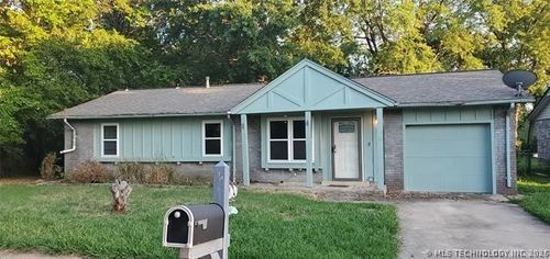 306 E Forest St, Skiatook, OK, 74070-2348 | Card Image
