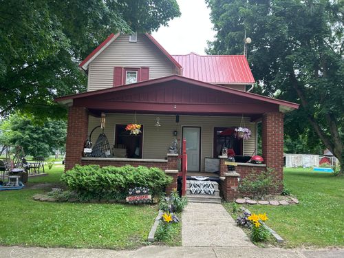 126 S Main St, Montgomery, MI, 49255-9537 | Card Image