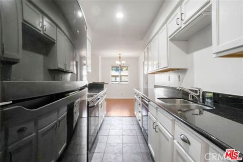 109-5003 Tilden Ave, Sherman Oaks, CA, 91423-1717 | Card Image