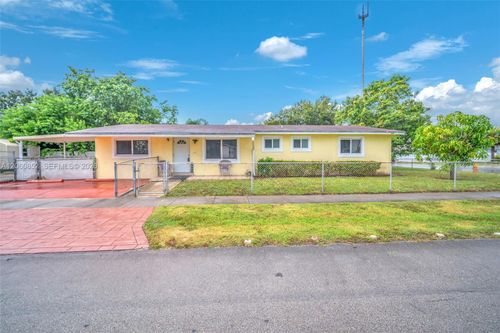 2301 Sw 48th Ave, West Park, FL, 33023-3361 | Card Image