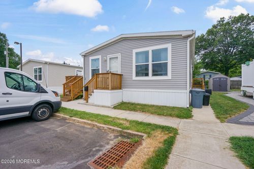 2 Justin Ct, Hazlet, NJ, 07730-4122 | Card Image