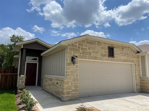 9765 Grosbeak Ln, Magnolia, TX, 77354-7036 | Card Image