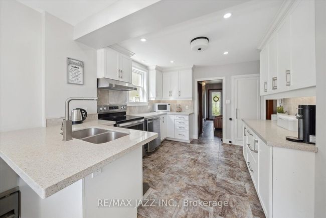 649 Masson St, House other with 3 bedrooms, 2 bathrooms and 3 parking in Oshawa ON | Image 10