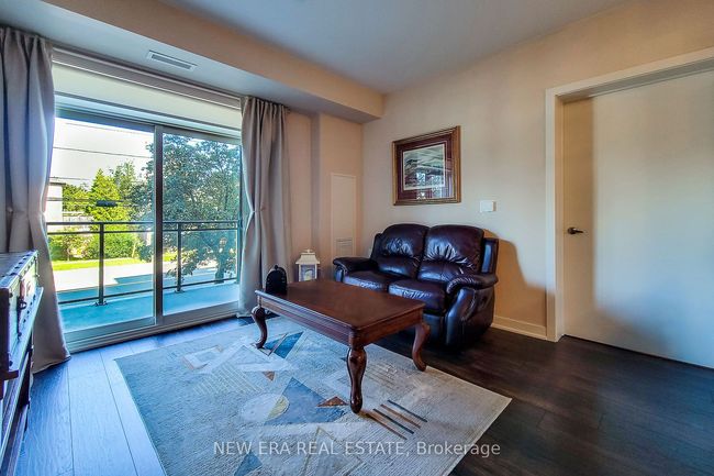 212 - 320 Plains Rd E, Condo with 2 bedrooms, 2 bathrooms and 1 parking in Burlington ON | Image 10