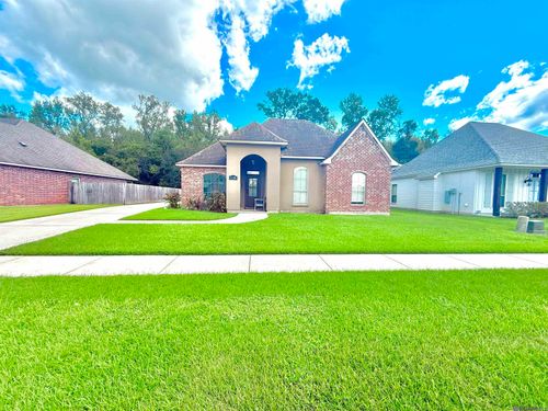 1306 S Sanctuary Ave, Gonzales, LA, 70737 | Card Image