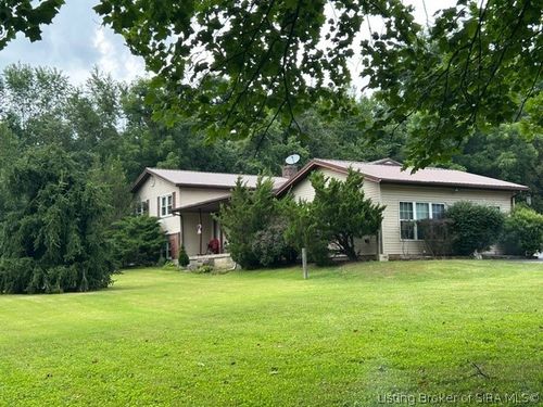 9332 S Big Springs Rd, Pekin, IN, 47165-8645 | Card Image