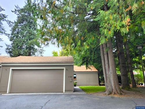 6585 Fairway Ave Se, Salem, OR, 97306-1425 | Card Image