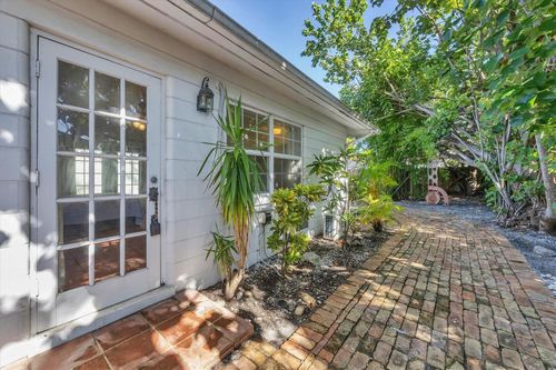 b-1975 Morrill St, SARASOTA, FL, 34236-6934 | Card Image