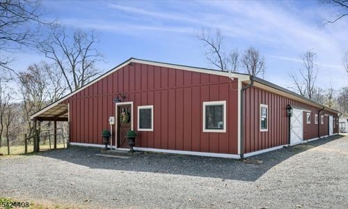 75 Farmersville Rd, Tewksbury Twp, NJ, 07830-3301 | Card Image