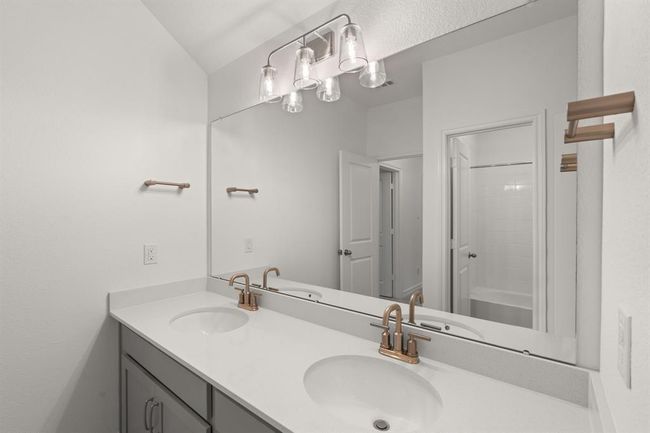 Note: Sample product photo. Actual exterior and interior selections may vary by homesite. Photo may be virtually staged | Image 17