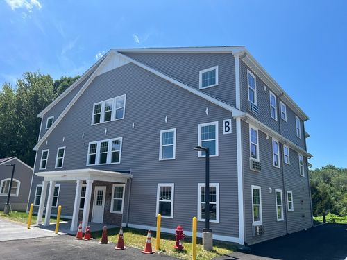 b5-68 Spring St, Mansfield, MA, 02048 | Card Image