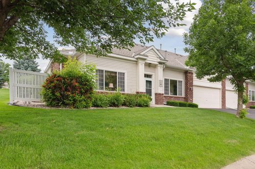 2014 Stahlke Way, Chaska, MN, 55318-3239 | Card Image