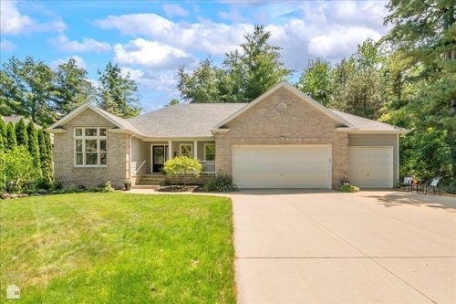 3079 Sandy Oaks Ln, Fort Gratiot, MI, 48059-2867 | Card Image