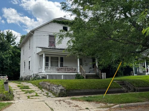 35 Eldred St, Battle Creek, MI, 49015-2633 | Card Image