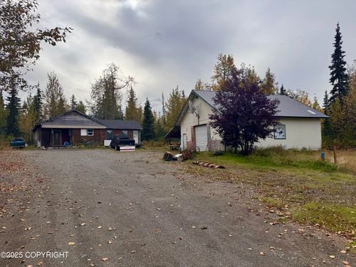 50465 Newberry Ave, Nikiski, AK, 99611-9495 | Card Image