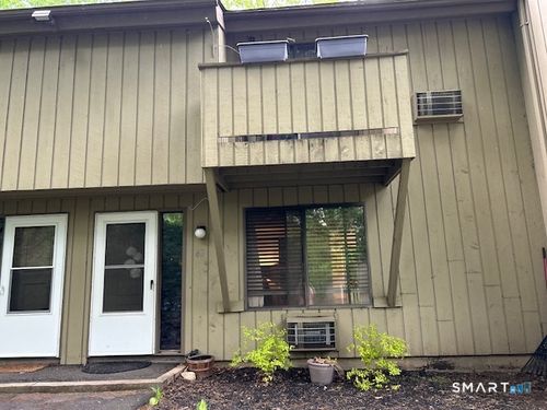 48-48 Quidnet Ct, Guilford, CT, 06437-1142 | Card Image