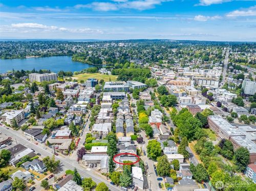 6515 5th Avenue Ne, Seattle, WA, 98103 | Card Image