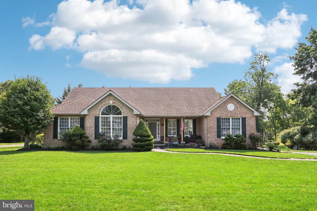 Fort Washington Ave, Fort Washington, PA 19034