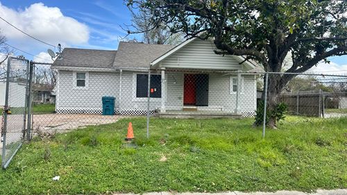 4802 Lavender St, Houston, TX, 77026-2830 | Card Image