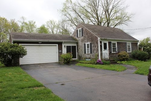 110 High St, Plainville, MA, 02762-1804 | Card Image