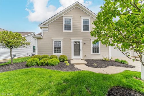 8708 Wakefield Run, North Ridgeville, OH, 44039-9744 | Card Image