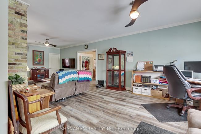 5338 Nauvoo Rd, House other with 3 bedrooms, 2 bathrooms and 3 parking in Warwick ON | Image 6