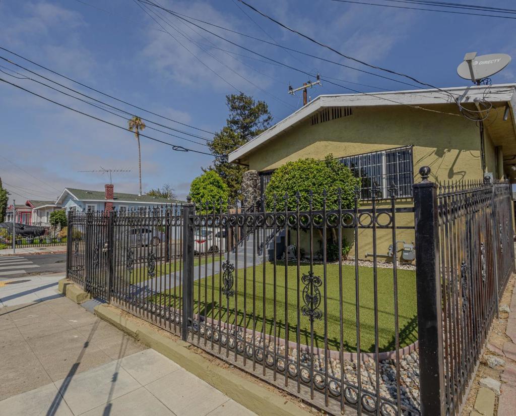 Residential in Oakland 3