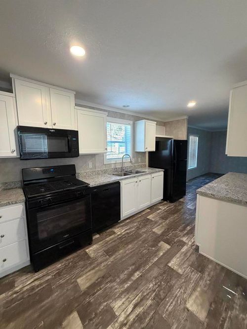 51-5425 Valley Drive, Bettendorf, IA, 52722 | Card Image