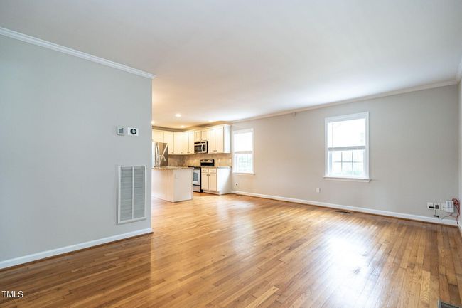 006-1920x1080-family-room | Image 11