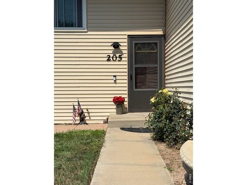 205 6th St, Mead, CO, 80542-5047 | Card Image
