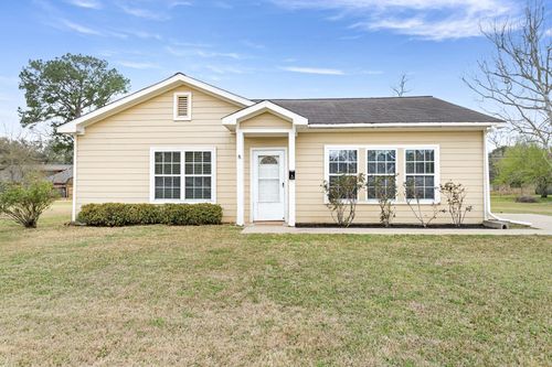 1153 Railroad St, Silsbee, TX, 77656-3943 | Card Image