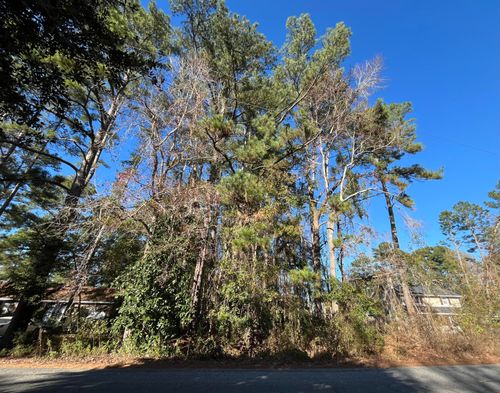 228 Wilson Dr, Summerville, SC, 29483-3032 | Card Image