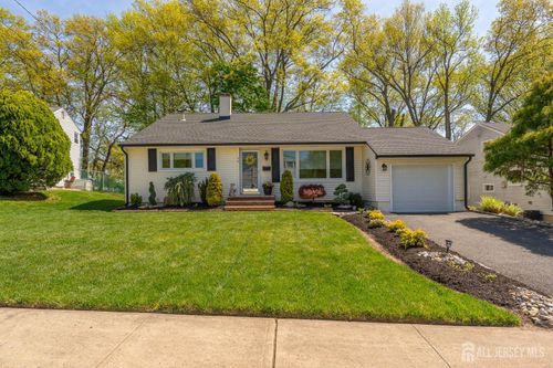 96 Drake Pl, Colonia, NJ, 07067-1135 | Card Image