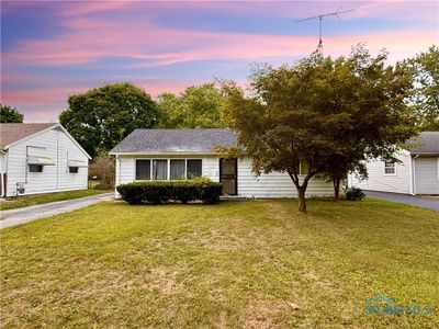 115 Independence Road, House other with 3 bedrooms, 1 bathrooms and 2 parking in Toledo OH | Image 1