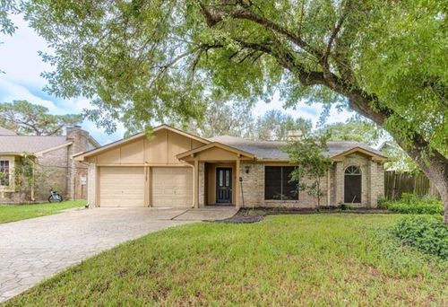 10727 Sagewillow Ln, Houston, TX, 77089-3017 | Card Image