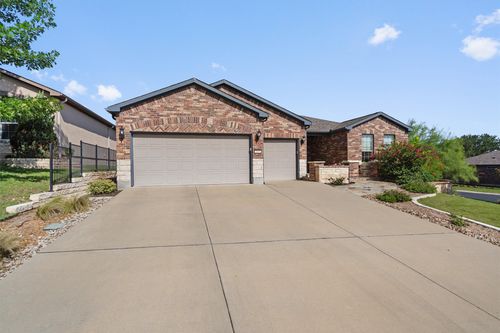 105 Duck Creek Ln, Georgetown, TX, 78633-4115 | Card Image